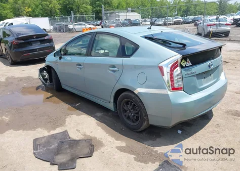 2015 Toyota Prius Two z USA, uszkodzony, nr VIN JTDKN3DU9F1960588